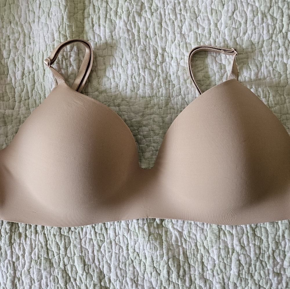 Victoria's secret push up bra 34DD